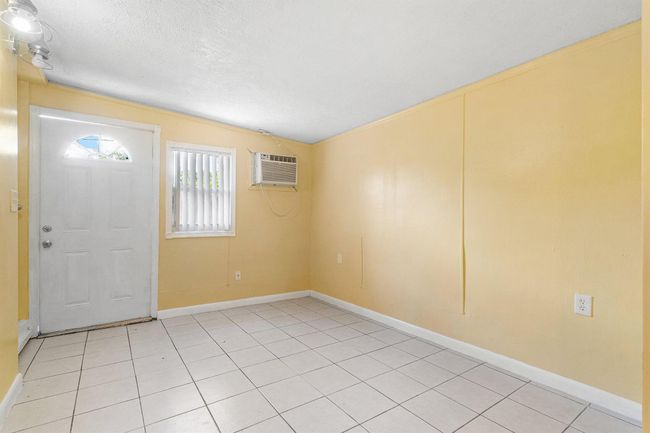 1228 Highview Rd, House other with 3 bedrooms, 2 bathrooms and null parking in Lantana FL | Image 28