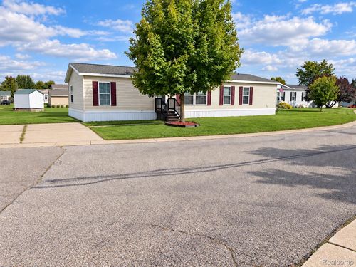 433 Shadow Ln, Mason, MI, 48854-1158 | Card Image