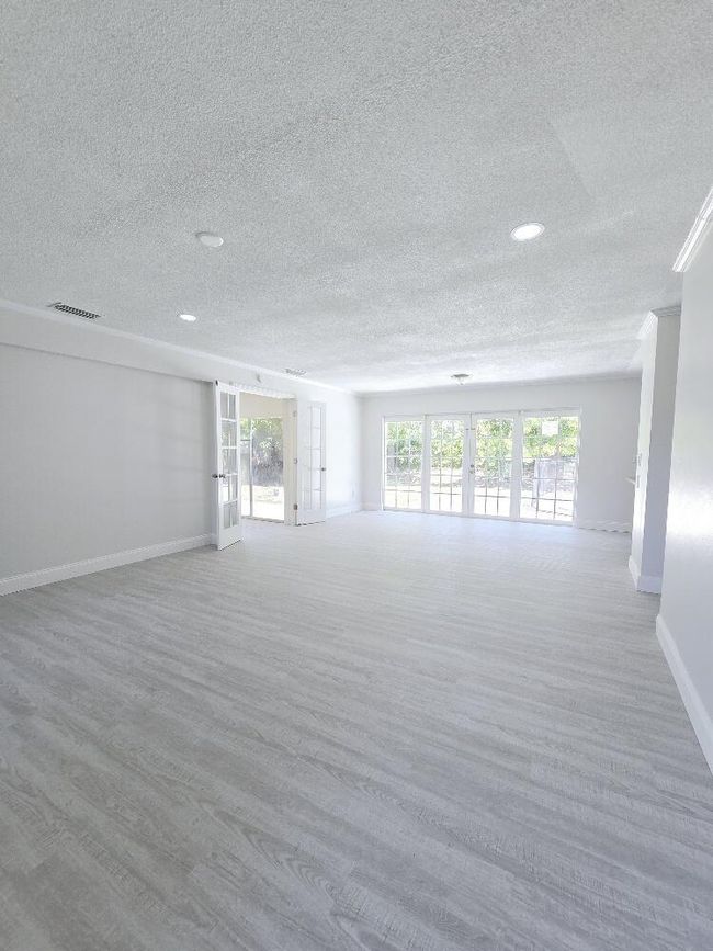 6952 Tradewind Way, House other with 3 bedrooms, 2 bathrooms and null parking in Lake Worth FL | Image 14