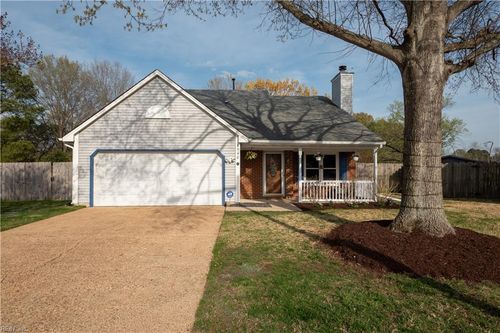 948 Penhook Ct, Virginia Beach, VA, 23464-8924 | Card Image