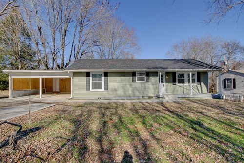 435 Circle Dr, Clarksville, TN, 37043-5195 | Card Image