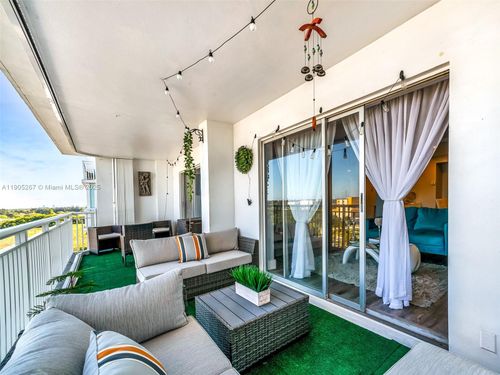 apt-907-3800 Hillcrest Dr, Hollywood, FL, 33021-7939 | Card Image