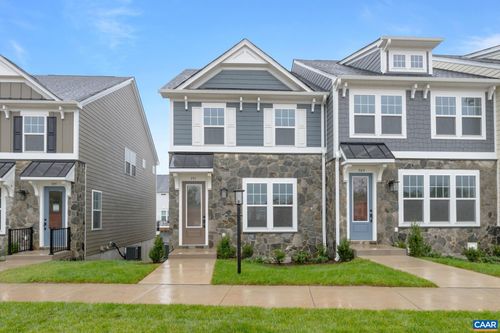 27 Woodburn Rd, CHARLOTTESVILLE, VA, 22901 | Card Image