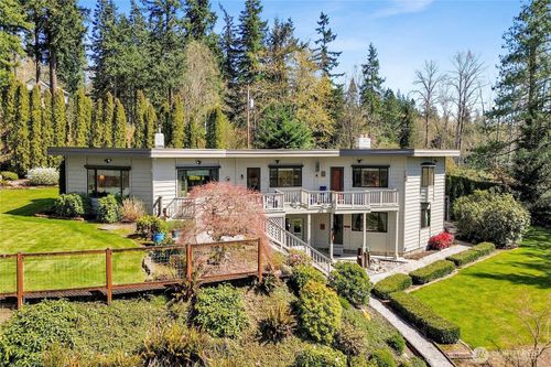 1842 Academy Rd, Bellingham, WA, 98226-7841 | Card Image