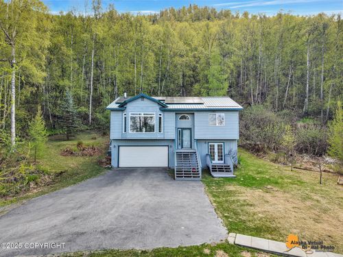 20618 Edward Cir, Chugiak, AK, 99567-6217 | Card Image