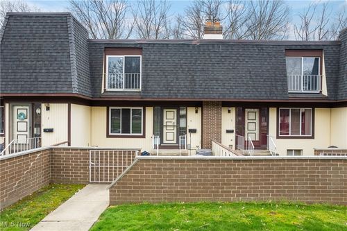 apt-4-6462 State Rd, Parma, OH, 44134-4174 | Card Image