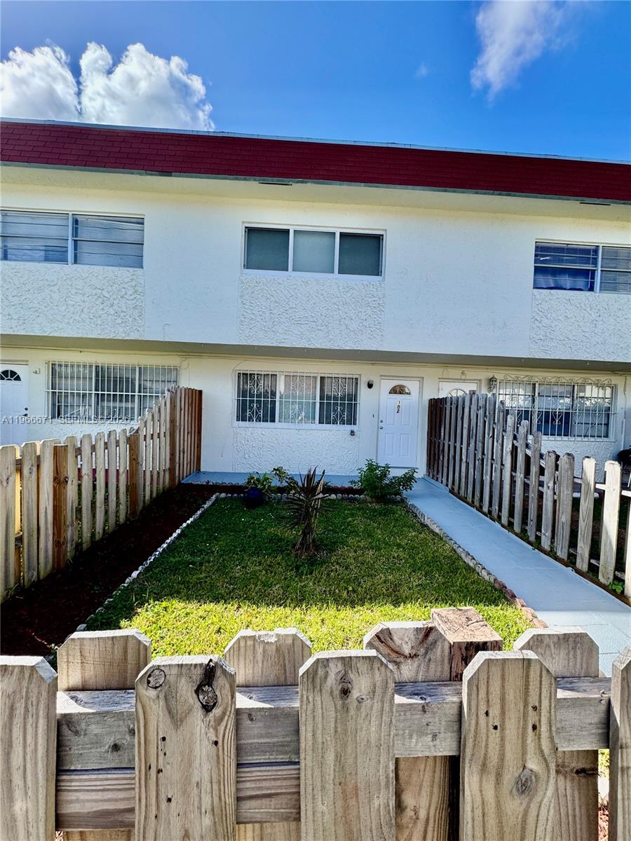 Residential Lease in Miami 4
