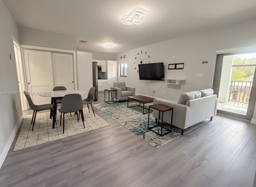 b-1720 Nw 110th Ter, Miami, FL, 33167-3920 | Card Image