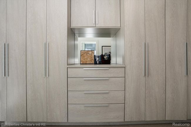 311 Alfred Street | Image 32