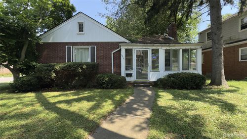 16616 Blackstone St, Detroit, MI, 48219-3862 | Card Image