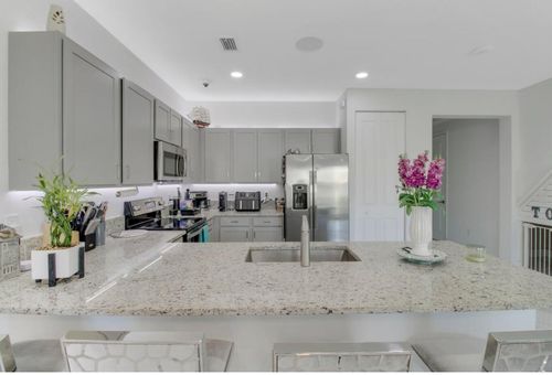 1010 Willow Pl, Riviera Beach, FL, 33410-1914 | Card Image