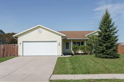 206 Cedar Ave, Delavan, WI, 53115-3998 | Card Image