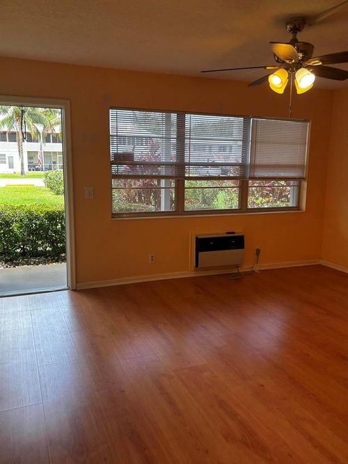 4 Elgin St, West Palm Beach, FL, 33417 | Card Image