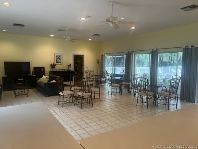 Clubhouse | Image 47