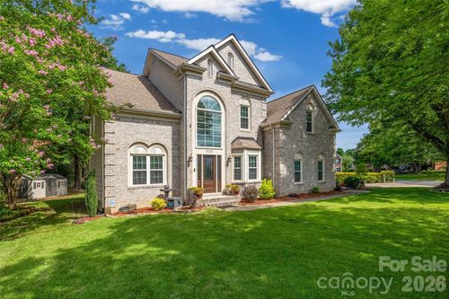 13020 Shannon Park Ln, Charlotte, NC, 28273-8016 | Card Image