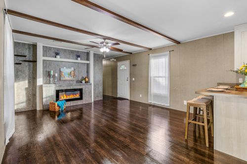 211 Woodstock, Livingston, TX, 77351-8124 | Card Image
