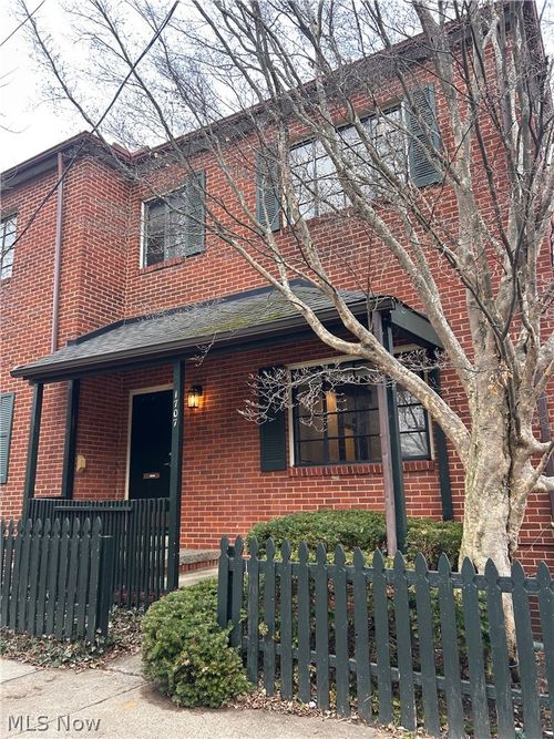 1707 W 31st Pl, Cleveland, OH, 44113-2969 | Card Image