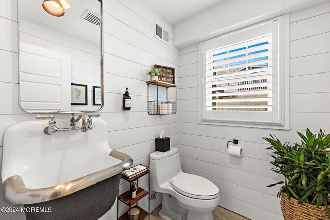 27 17 Th St, House other with 5 bedrooms, 5 bathrooms and null parking in Surf City NJ | Image 76