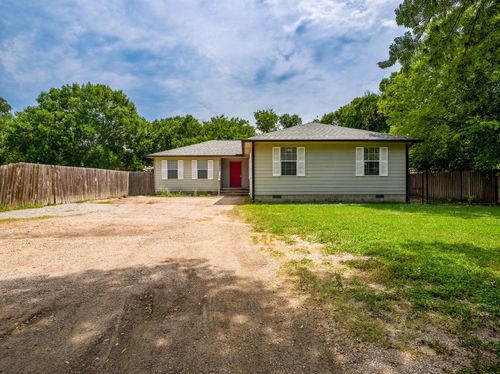 601 E Marble St, Burnet, TX, 78611-3706 | Card Image