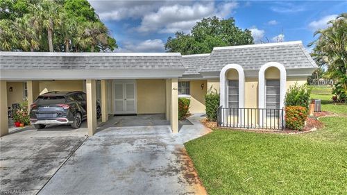 9 Park Lane Cir, LEHIGH ACRES, FL, 33936-5231 | Card Image