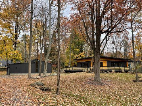 6 Indian Hill Ln, Palisades, NY, 10964-1404 | Card Image