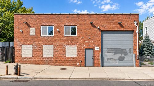 6050 60th St, Maspeth, NY, 11378-3532 | Card Image