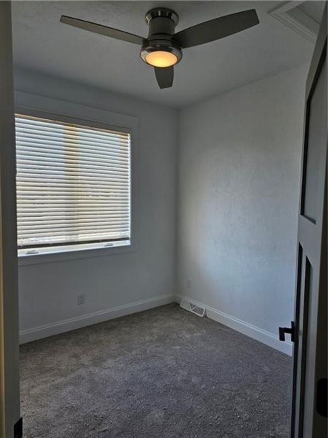 801 Wimbledon Dr, House other with 2 bedrooms, 1 bathrooms and 4 parking in Mount Pleasant PA | Image 12