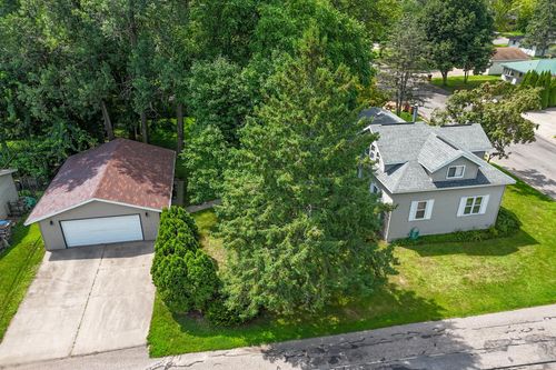 525 Wadleigh St, Stevens Point, WI, 54481-1434 | Card Image