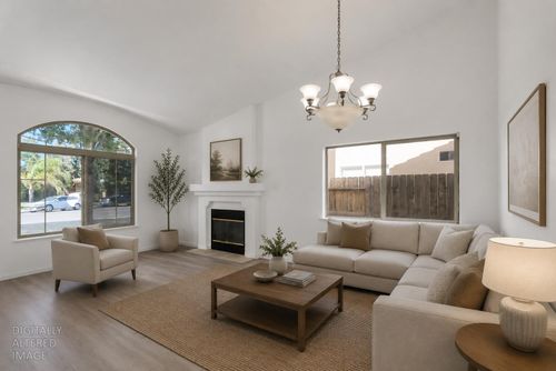 528 Burgundy Street, Los Banos, CA, 93635 | Card Image
