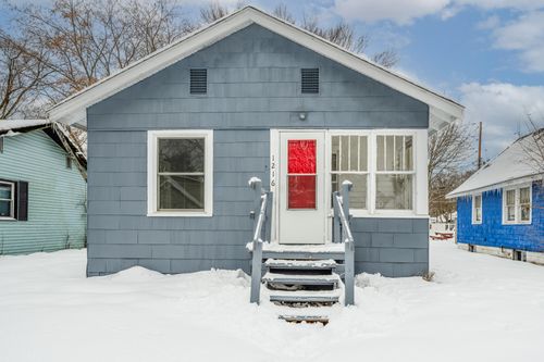 1216 Broadway, Benton Harbor, MI, 49022-5511 | Card Image