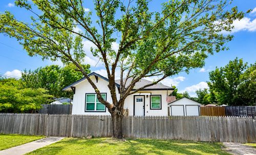 1-1401 W Seventh, Taylor, TX, 76574 | Card Image