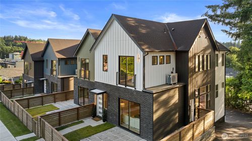 b-18607 104th Ave Ne, Bothell, WA, 98011-3817 | Card Image