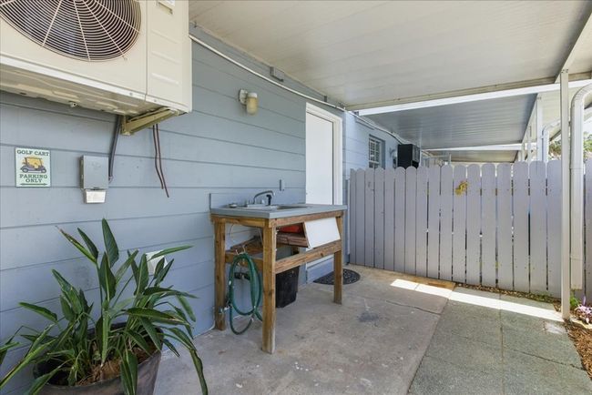 511 1 St St, Townhouse with 2 bedrooms, 2 bathrooms and null parking in CEDAR KEY FL | Image 36