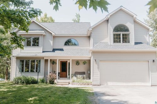 27 Ryan Ln, Esko, MN, 55733-9748 | Card Image