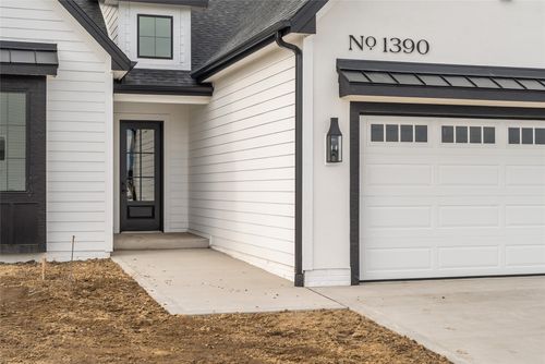 1390 Nw Alderleaf Dr, Waukee, IA, 50263-6524 | Card Image