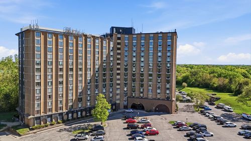 816-1 Renaissance Pl, Palatine, IL, 60067-3639 | Card Image