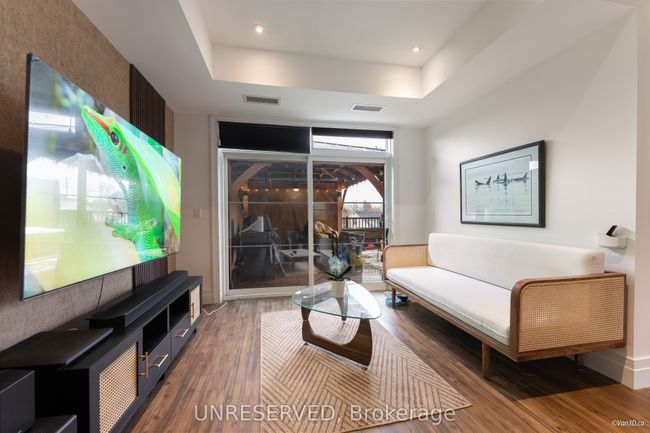 209 - 17 Baldwin St, Condo with 3 bedrooms, 3 bathrooms and null parking in Whitby ON | Image 16