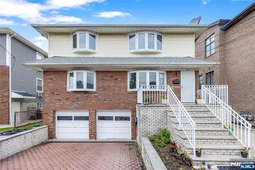 35 W Ruby Ave, Palisades Park, NJ, 07650-1008 | Card Image