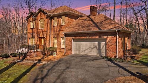 1100 Woodridge Ln, Yadkinville, NC, 27055-7835 | Card Image
