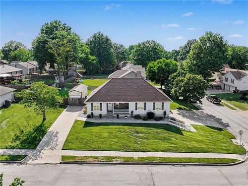 4401 Sw 12th St, Blue Springs, MO, 64015-8710 | Card Image