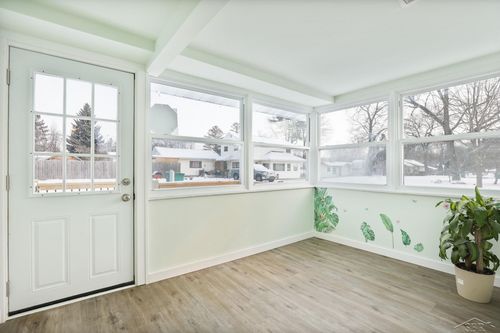 39 Spruce Ridge Rd, Bay City, MI, 48706-1828 | Card Image