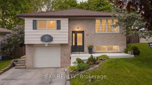 62 Bechtel Dr, Kitchener, ON, N2P1S8 | Card Image