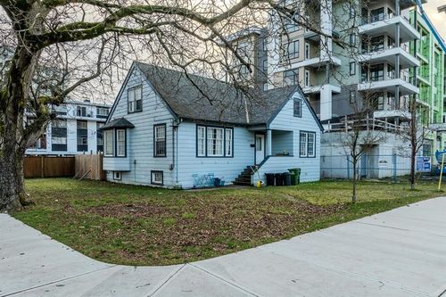 45726 Spadina Ave, Chilliwack, BC, V2P1T7 | Card Image