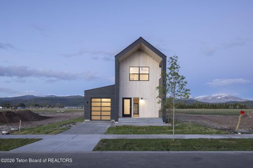 8768 Windy Ridge Road, Victor, ID, 83455 | Card Image