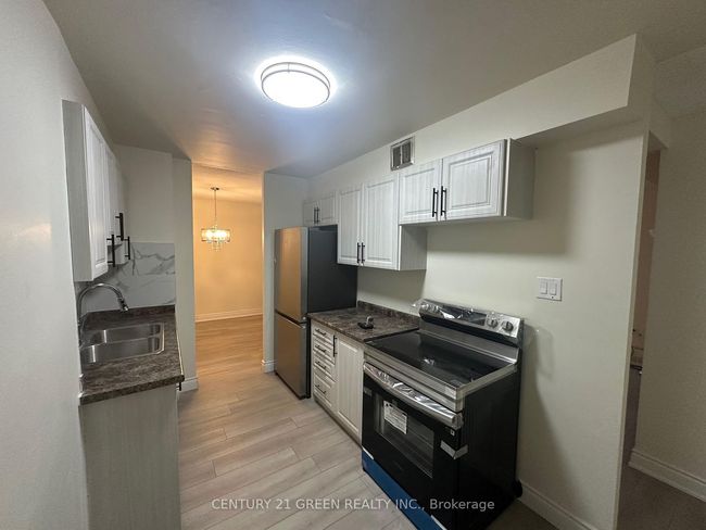 908 - 2645 Kipling Ave, Condo with 2 bedrooms, 1 bathrooms and 1 parking in Etobicoke ON | Image 15