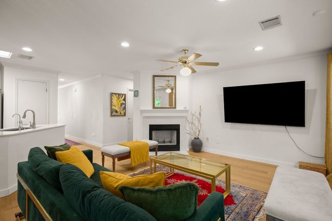 12330 Shropshire Blvd, House other with 3 bedrooms, 2 bathrooms and 4 parking in Austin TX | Image 9