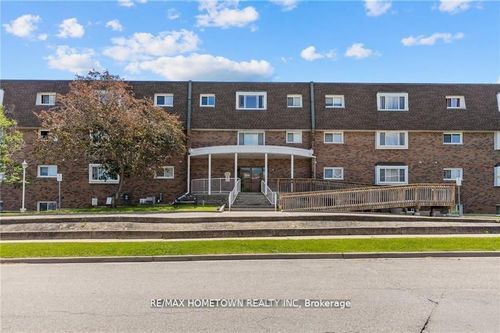 311-845 Kyle Crt, Brockville, ON, K6V6K7 | Card Image