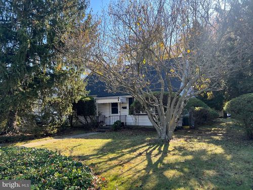 203 Eaton Ave, Hamilton, NJ, 08619-2505 | Card Image