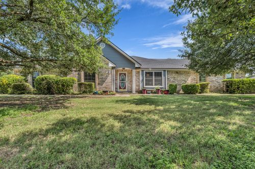840 Harris Creek Rd, Mcgregor, TX, 76657-9522 | Card Image