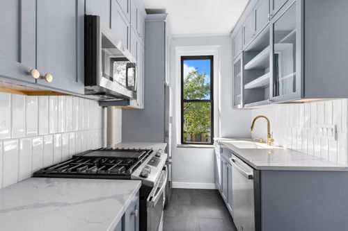 1s-2 Grace Ct, Brooklyn, NY, 11201-4161 | Card Image